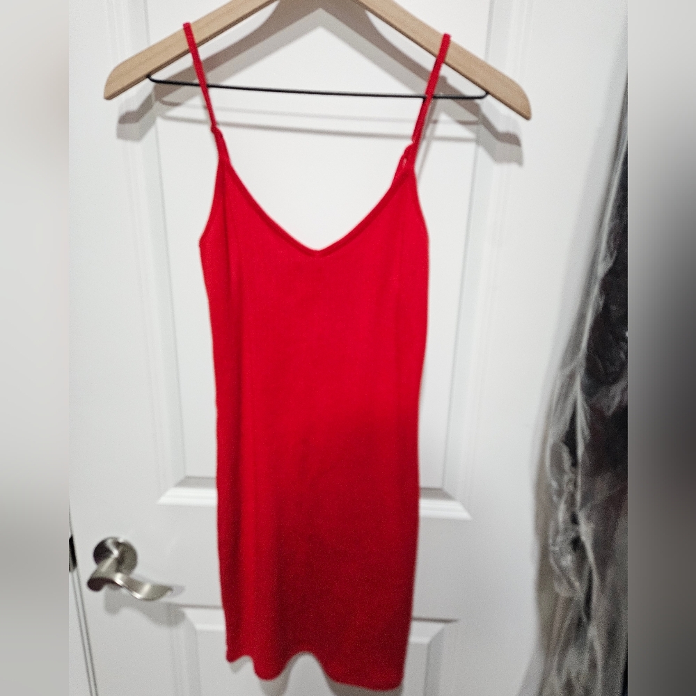 Red body con dress small
